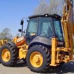 44 120 Case 695ST 002